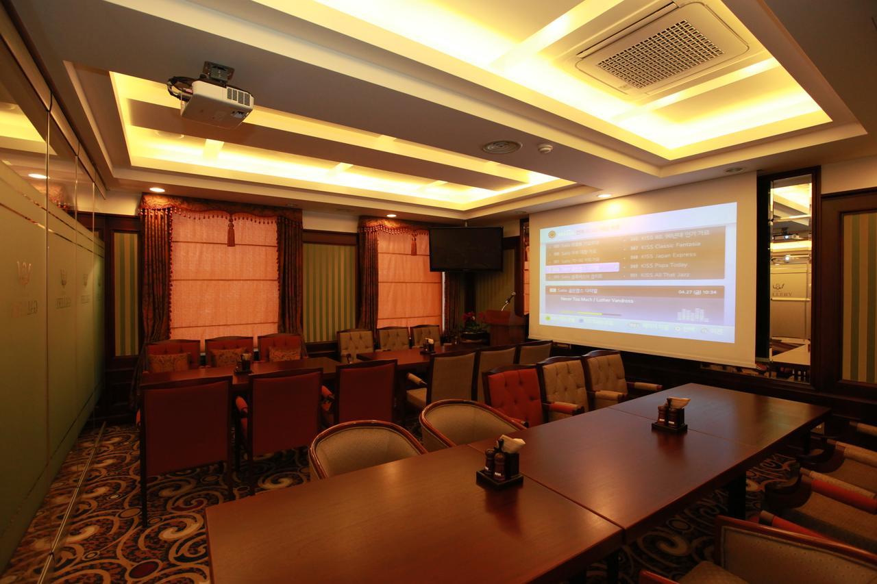 Gallery Tourist Hotel Tongyeong Exterior photo