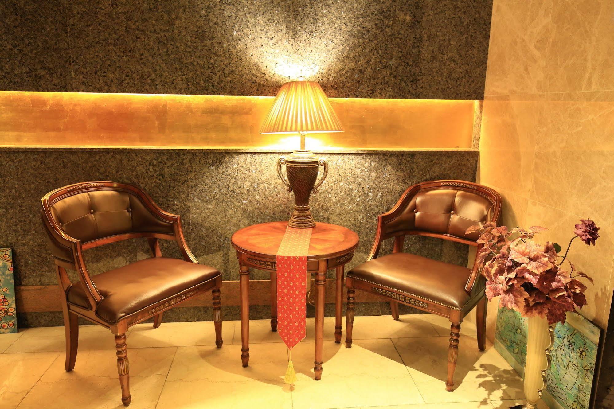 Gallery Tourist Hotel Tongyeong Exterior photo